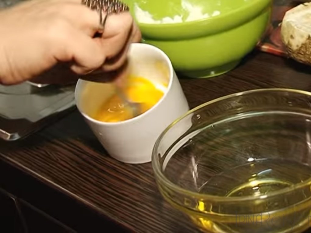 MASTI FACIALE FACUTE ACASA, DIN ALIMENTE