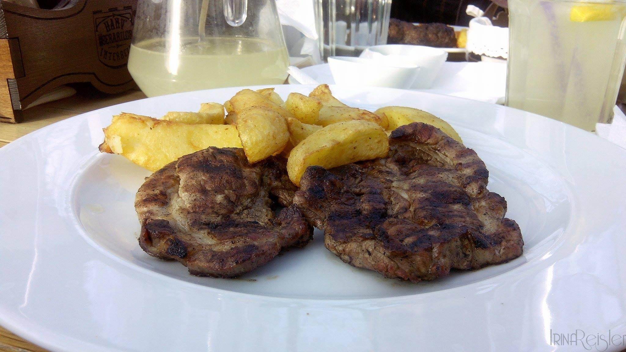 ALIMENTATIA NESANATOASA NE SCURTEAZA VIATA